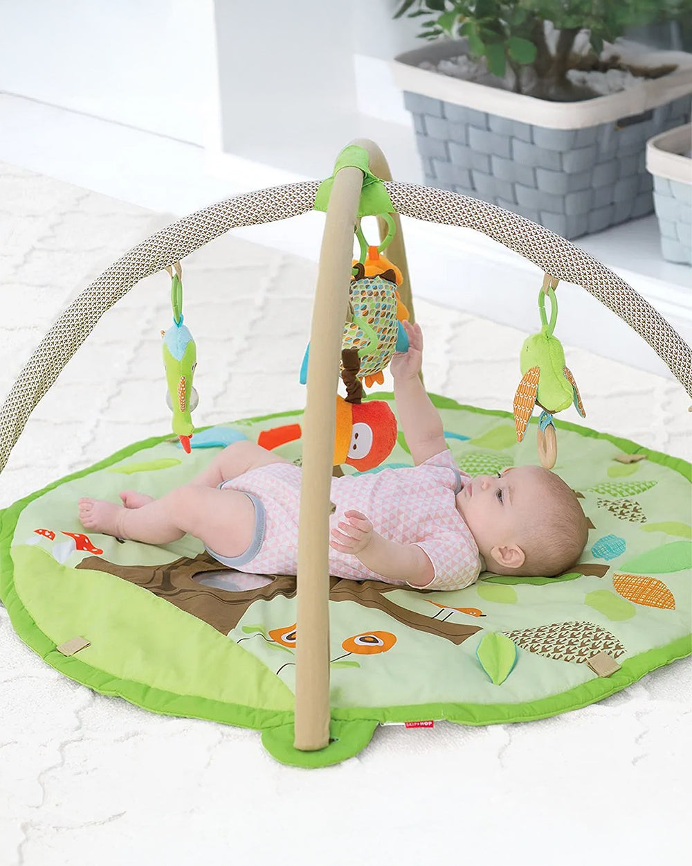 Skip Hop Baby Activity Gym-Treetop Friends-Multi Sensory Stimulation-Indoor Toy-0M+