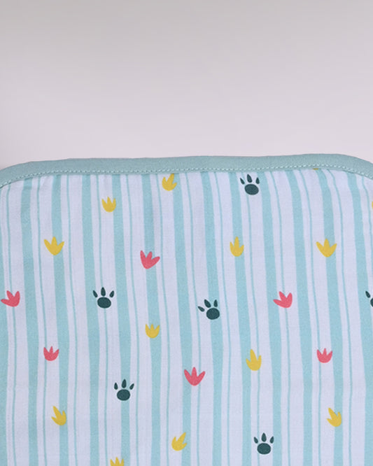 Twingle 100% Organic Muslin Wash Cloths-Soft Terry on the Back for maximum Absorbency-Built In Loop for Everyday Convenience-Dino Dare & Paw Strokes Print-Pack of 2-For Infants