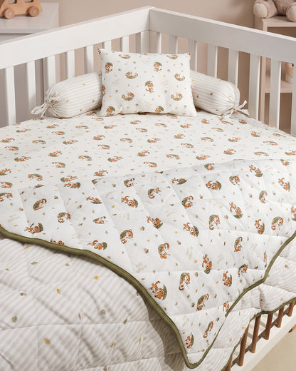 Twingle 100% Organic Muslin Cozy Roars Baby Bedding Set-Pack of 5-Reversible Quilt, All-round Elastic Bedsheet, Pillow & Bolsters-White & Grey-For Infants