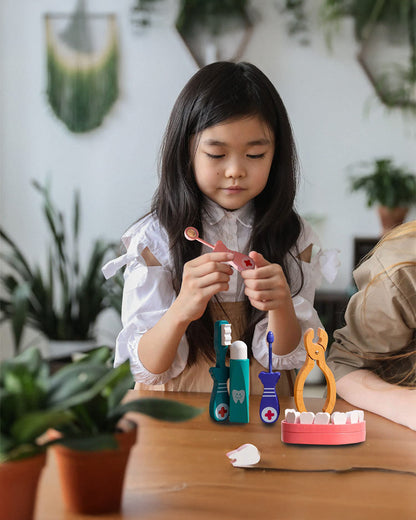 Playbox Happy Teeth-Includes 10 Teeth & 6 Tools-Promotes Role Play-Pretend & Play Toy-12M+