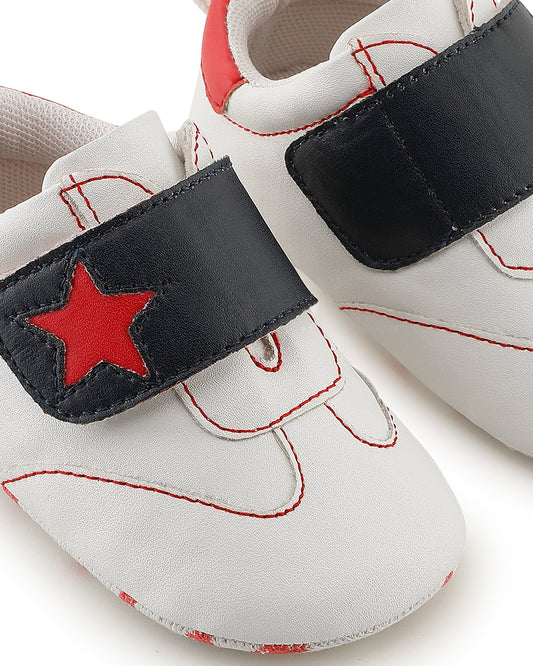 Baby Doe White & Blue Star Print Velcro Sneakers For Infants