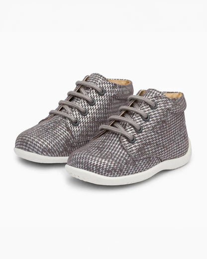 Elves Silver Zig Zag Lace Up Sneakers For Infants