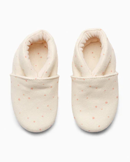 Elves White Star Print Anti-Skid Slip On Shoes For Infants