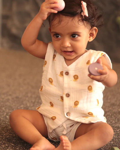 Dulaar Just-Lion Around Top & Shorts Set-Printed-Sleeveless-Organic Cotton-For Infants
