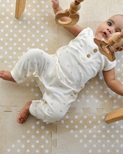Kind & Me White Patterned Polka in Beige Playmat-Includes 6 Waterproof Foam Tiles-0M+