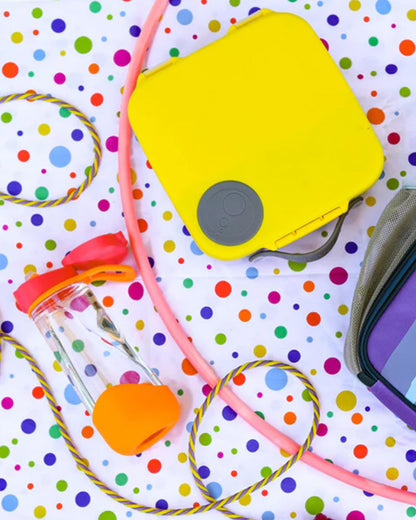 b.box Tritan Sport Spout Bottle-With Easy to Hold Handle-Push Button Lid & Ergonomic Triangular Shape-Emerald Forest-600 ml