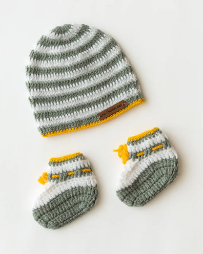 The Original Knit Grey & White Winter Wear Caps & Booties Set-Embroidered Handmade-High Quality Yarn-For Infants