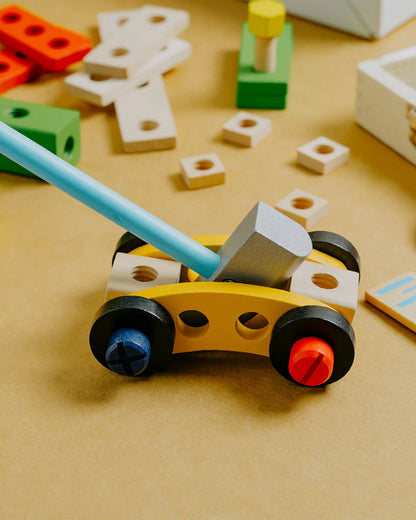 Nesta Toys Wooden Tool Kit Set & Tool Box-Includes 33 Tools-Promotes Role Play-Pretend & Play Toy-36M+