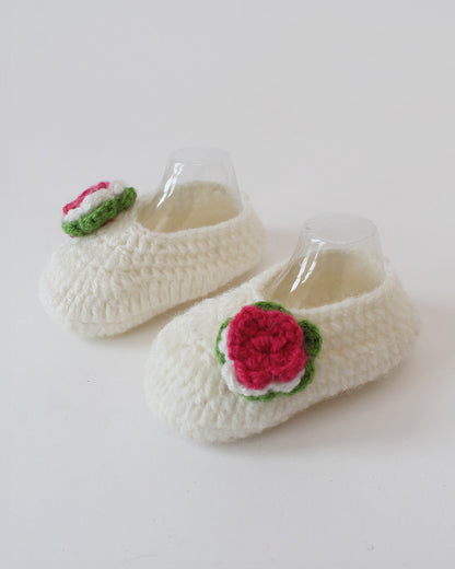 Woonie Cream Booties-Floral Embroidered-Acrylic Handmade-For Infants