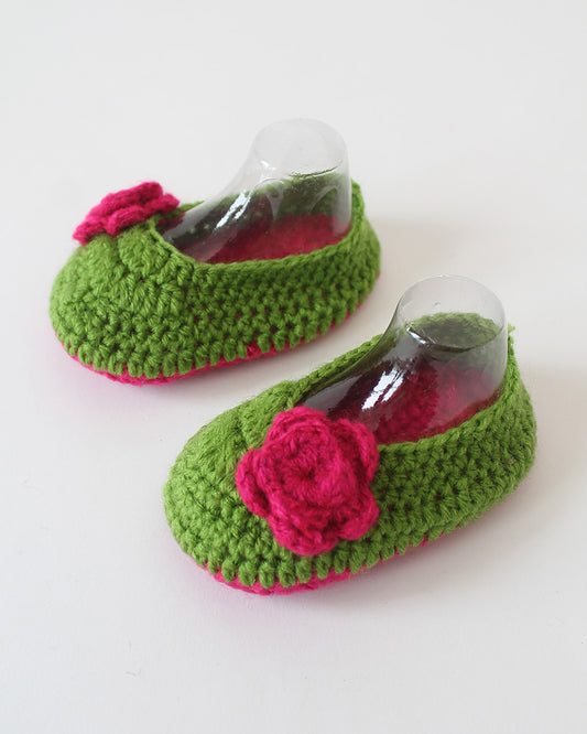 Woonie Green Booties-Floral Embroidered-Acrylic Handmade-For Infants