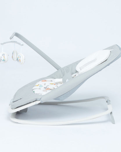 Joie Dreamer Rocker & Bouncer-3 Position Reclining Seat-2 Position Adjustable Leg Rest-With Removable & Rotating Toy Bar-Battery Operated-6 Months Warranty-Upto 9 Kg-In The Rain