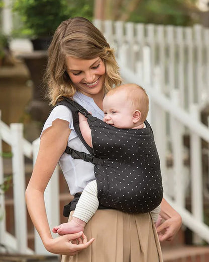 Infantino Zip Ergonomic Travel Baby Carrier-Two Way Carry-Folds Up Into Waist Belt-Ergonomic Design-Easy to Fold-For 0 to 2Y (5.4 to 18 Kg)-Black