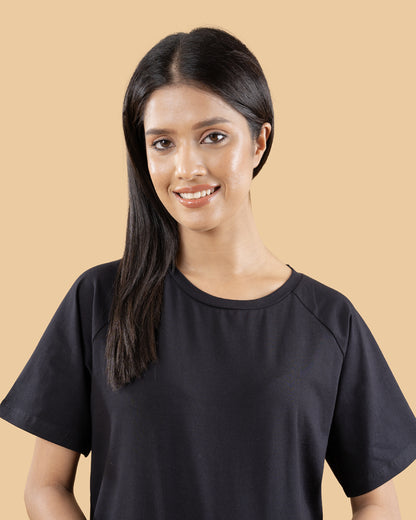 Wobbly Walk Black Maternity Top-Solid Color-Cotton-Half Sleeves-Bump Friendly