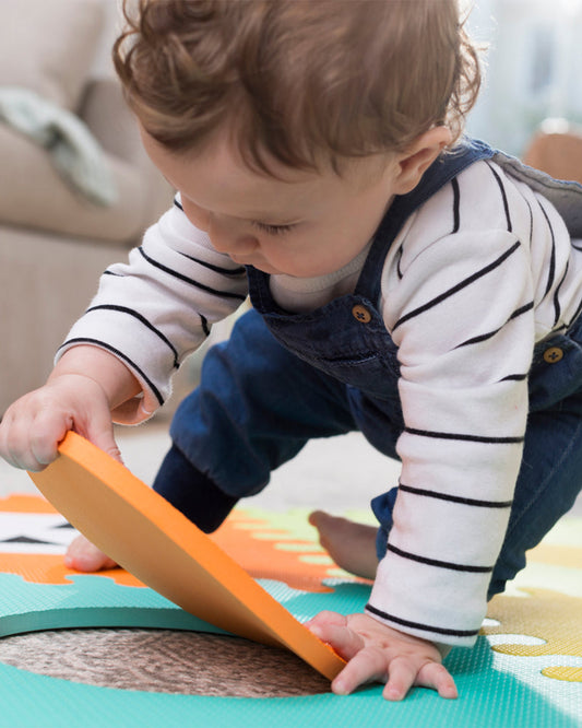 Infantino Puzzle Multicolor Playmat-Pop out Shapes and Textured-Includes 6 Soft EVA Foam Tiles-0M+