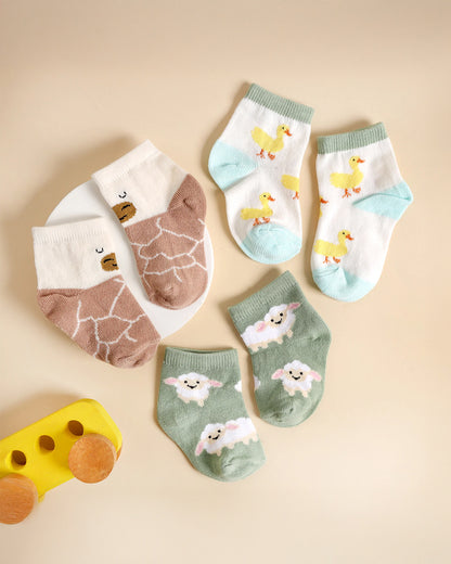 Kicks & Crawl Multicolor Socks-Cotton-Farm Friends-Pack of 3-For Infants