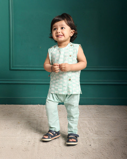 Polka Tots Light green Jhabla Set-Elephant Print-Cotton-For Infants
