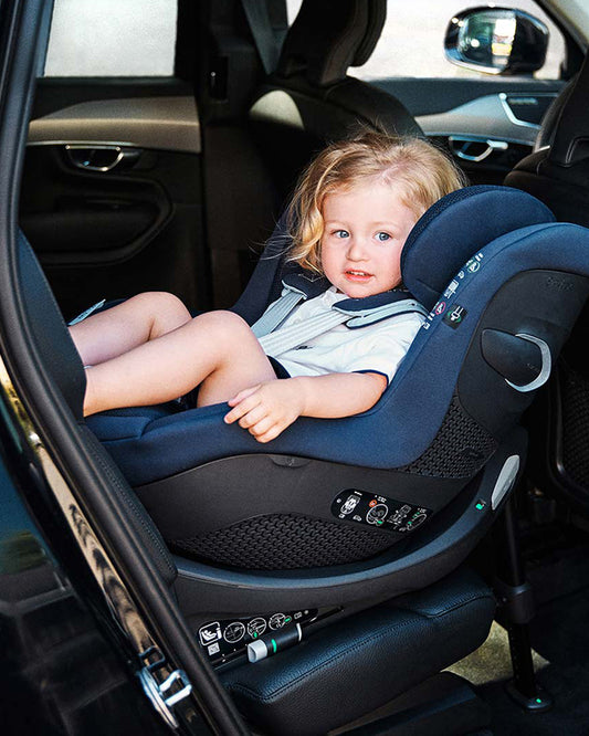 Cybex Sirona Gi i-Size Baby Car Seat With Newborn Inlay-Convertible (Forward & Rear Facing)-360 Degree Rotation-5 Positions Recline in Both Mode-For 0M to 4Y (Upto 20 Kg)-Magic Black