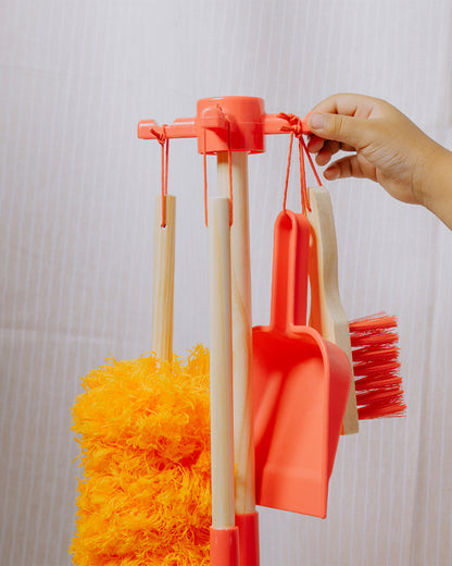 Nesta Toys Wooden Cleaning Set-Pretend & Play Toy-Includes 6 Pieces-Encourages Cleanup-36M+