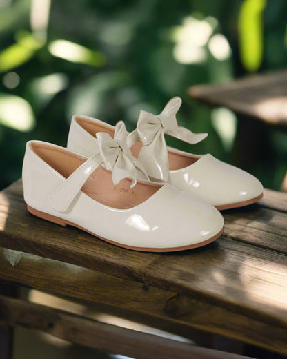 NINO BELLO White Big Bow Velcro Bellies-For Infants