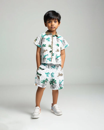 La dee da White T-shirt & Shorts Set-Safari Adventure-100% Soft Giza Cotton-For Infants