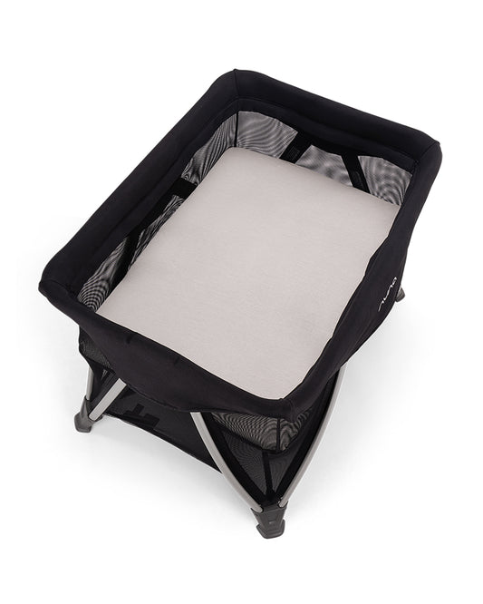 Nuna SENA Aire Travel Cot & Playard-With Triple-Layered Mesh Mattress-360 Degree Airflow-One Hand Fold-Light Weight & Portable-Includes Travel Bag-0 to 3Y-Caviar