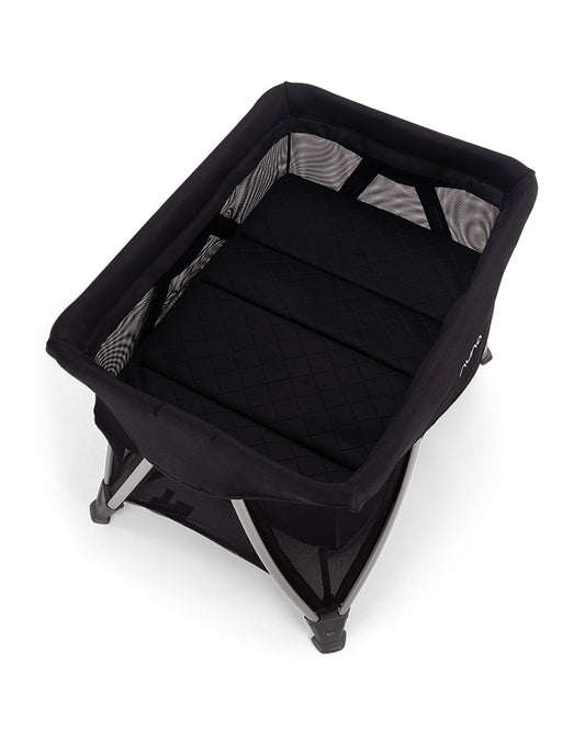 Nuna SENA Aire Travel Cot & Playard-With Triple-Layered Mesh Mattress-360 Degree Airflow-One Hand Fold-Light Weight & Portable-Includes Travel Bag-0 to 3Y-Caviar