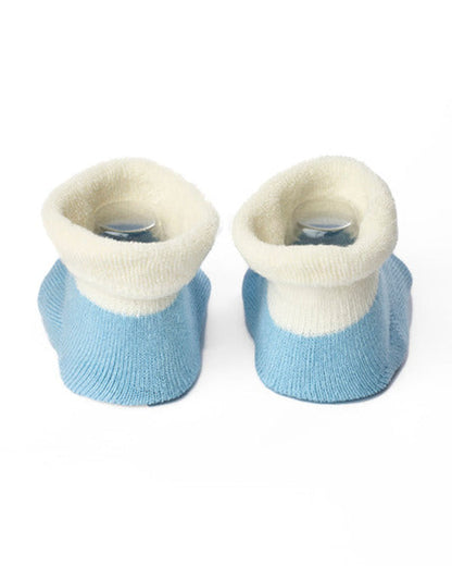Kicks & Crawl Cyan Blue Socks-Hop & Moo-Cotton & Polyester-Pack of 2-For Infants