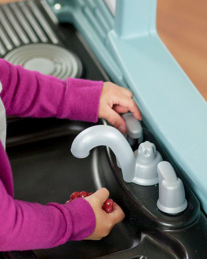 Step2 Best Chefs Kitchen-Pretend & Play Toy-Light‑Up & Sound‑Effect Stove-Includes 25‑Pieces Accessory Set-24M+