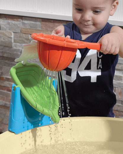 Step2 Wild Whirlpool Water Table-Outdoor Toy-Spinning & Floating Play-Promotes Sensory Skills-18M+