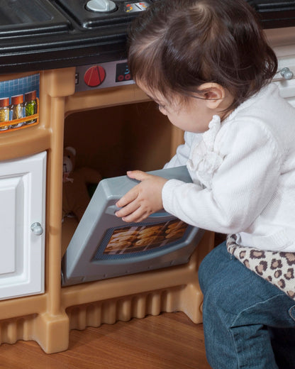 Step2 Lifestyle Custom Kitchen-Pretend & Play Toy-Electronic Stove & Microwave Sounds With Refrigerator & Sink-Includes 20‑Piece Accessory Set-24M+