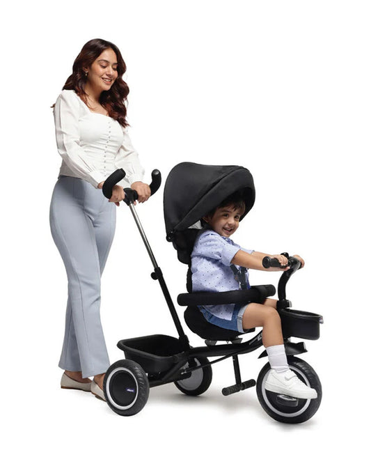 Chicco 4in1 EVO Trike-Height Adjustable Parent Handle Bar-360 Degrees Rotating Seat-Rear & Front Storage Basket-For 2 to 5Y (Upto 50 Kg)-Black