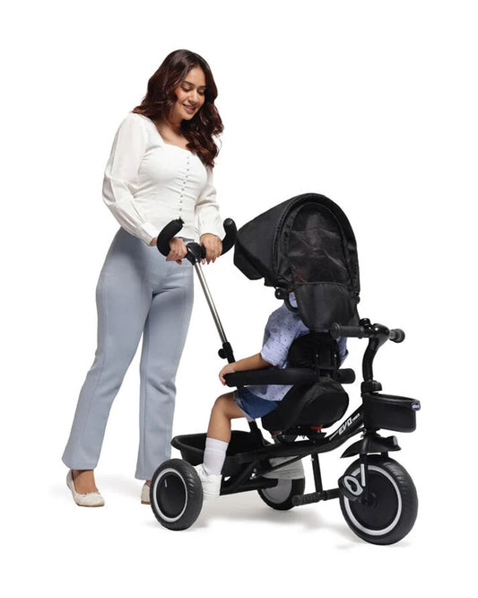 Chicco 4in1 EVO Trike-Height Adjustable Parent Handle Bar-360 Degrees Rotating Seat-Rear & Front Storage Basket-For 2 to 5Y (Upto 50 Kg)-Black