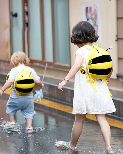 Very Peri Cute Buzzy Bee Face Backpack-Yellow-Adjustable Shoulder Straps-Preschool Nursery Travel Bag