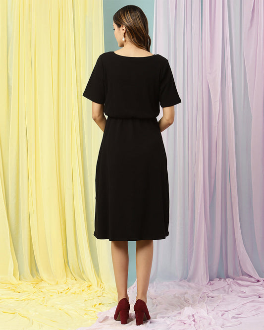 Wobbly Walk Black Maternity Nursing Dress-Round Neck-Solid Color-Cotton-Half Sleeves-Bump Friendly