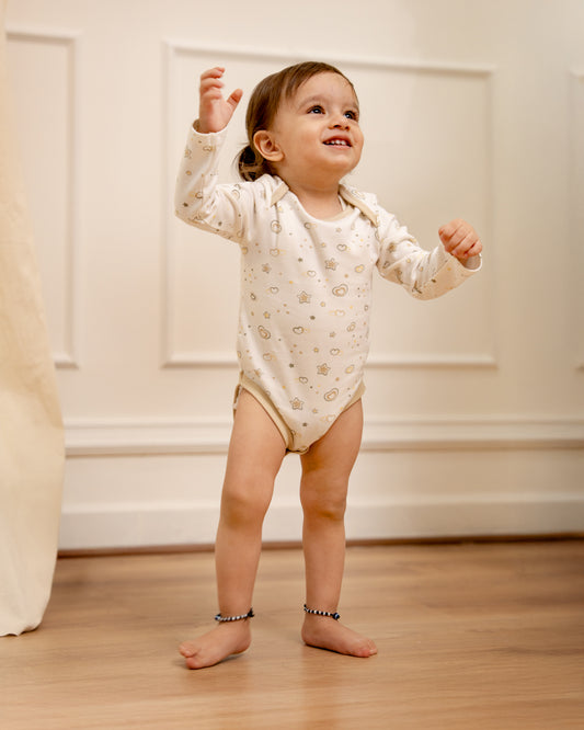 Twingle 100% Organic Cotton Baby Bodysuit-Long Sleeves-Nickel Free Snaps-White-Hearts & Stars Print-For Infants