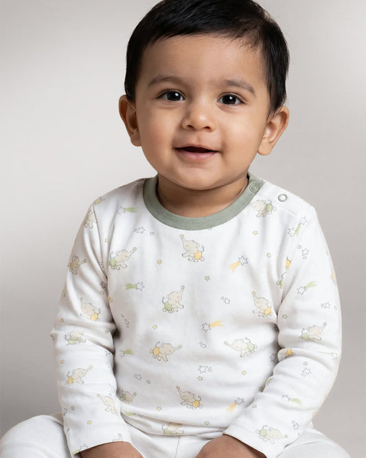 Twingle 100% Organic Cotton T-shirt-No Itchy Neck Tags-Shoulder Snaps for Easy Dressing-Long Sleeves-Elephant Print-White-For Infants