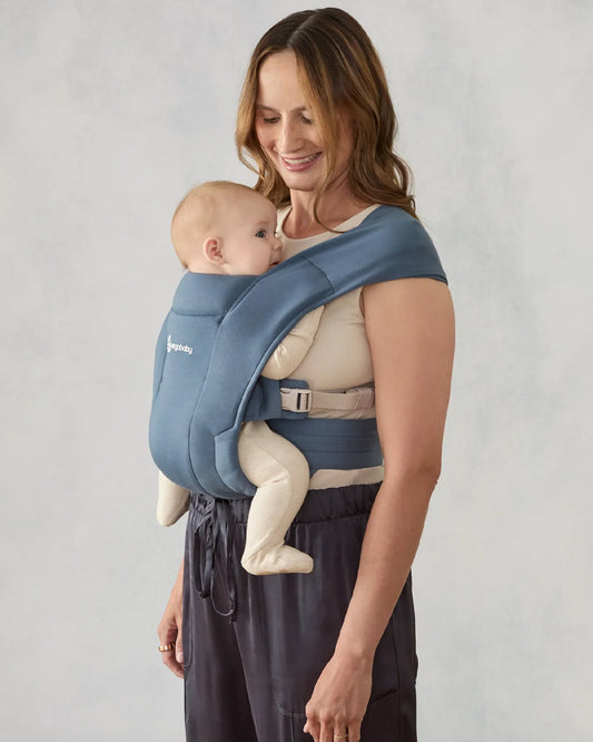 Ergobaby Embrace Baby Carrier-With 3 Carry Positions-Hip Healthy Certified-Breastfeeding Friendly-Cushioned Neck Support-For 0 to 12M (3.2 to 11.3 Kg)-Oxford Blue