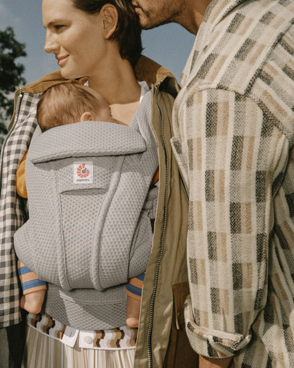 Ergobaby Omni Deluxe Mesh Baby Carrier-With 4 Carry Positions-SoftFlex Mesh For Easy Airflow-6 Storage Pockets-Adjustable Head Support-Breastfeeding Friendly-For 0 to 4Y (3.2 to 20 Kg)-Pearl Grey