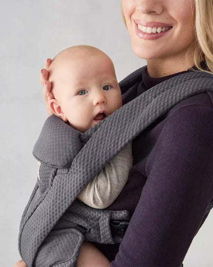 Ergobaby Omni Deluxe Mesh Baby Carrier-With 4 Carry Positions-SoftFlex Mesh For Easy Airflow-6 Storage Pockets-Adjustable Head Support-Breastfeeding Friendly-For 0 to 4Y (3.2 to 20 Kg)-Graphite Grey