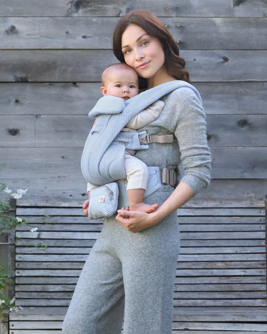 Ergobaby Omni Deluxe Mesh Baby Carrier-With 4 Carry Positions-SoftFlex Mesh For Easy Airflow-6 Storage Pockets-Adjustable Head Support-Breastfeeding Friendly-For 0 to 4Y (3.2 to 20 Kg)-Serene Blue