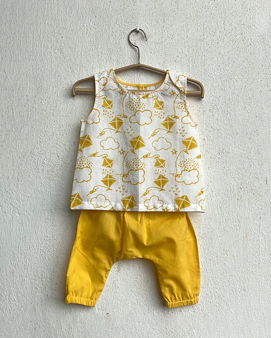 Whitewater Kids Yellow Top and Pajama Set-Sleeveless-Printed-Organic Cotton-For Infants