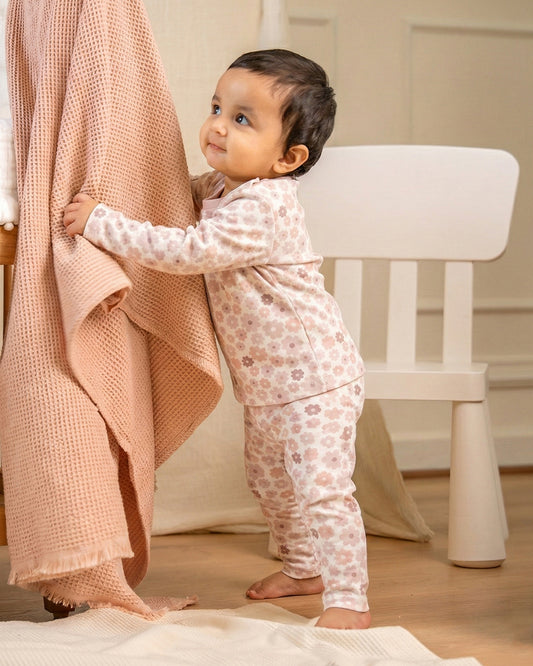 Twingle 100% Organic Cotton T-shirt & Leggings Set-Tag-Free Comfort-Easy Shoulder Snaps-White-Floral Print-For Infants