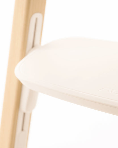 Nuna Bryn Baby High Chair-With Removable Seat Pad & Child Tray-Tool Free Assembly-Made From Premium Black Walnut & Maple Woods-For 6M+ (Upto 100 Kg)-Heritage
