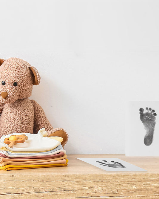 Dooky Inkless Pad-Baby Hand & Footprint Kit-Clean Prints Without Ink on Skin-Baby Keepsakes Gift Set For Baby Shower