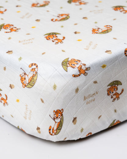 Twingle 100% Organic Muslin Fitted Cot Bedsheet-Generously Sized-Secured All-Round Elastic for Snug Fit-Softens with each Wash-Cozy Roars Print-White-Pack of 1-For Infants
