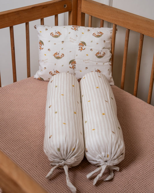 Twingle 100% Organic Muslin Cozy Roars Baby Bedding Set-Pack of 5-Reversible Quilt, All-round Elastic Bedsheet, Pillow & Bolsters-Eco Certified Genesta baby safe Inks-White & Blue-For Infants