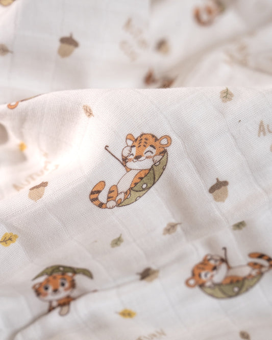 Twingle 100% Organic Muslin Cozy Roars Baby Bedding Set-Pack of 5-Reversible Blanket, All-round Elastic Bedsheet, Pillow & Bolsters-Eco Certified Genesta baby safe Inks-White & Blue-For Infants