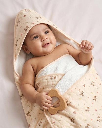 Twingle 100% Organic Muslin Baby Hooded Towel-Prevent Post Bath Chills-Ideal Coverage for Babies-Absorbs Moisture Quickly without Harsh Rubbing-Softens with Every Wash-Mama Deer-White-For Infants