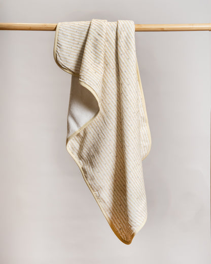 Twingle 100% Organic Muslin Baby Bath Towel-Generous Coverage for Comfortable Drying & Wrapping-Absorbs Moisture Quickly without Harsh Rubbing-Softens with Every Wash-Starlight-White-For Infants