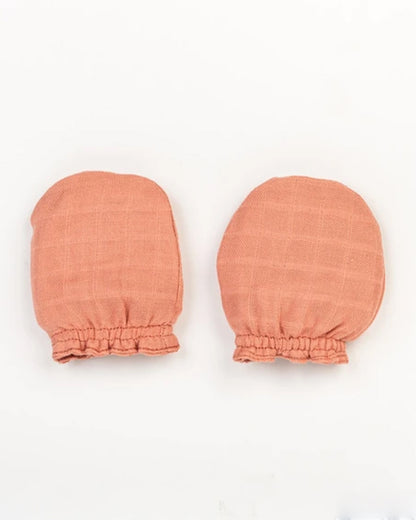 BeeLittle Peach Mittens-Checkered-Muslin-For Infants